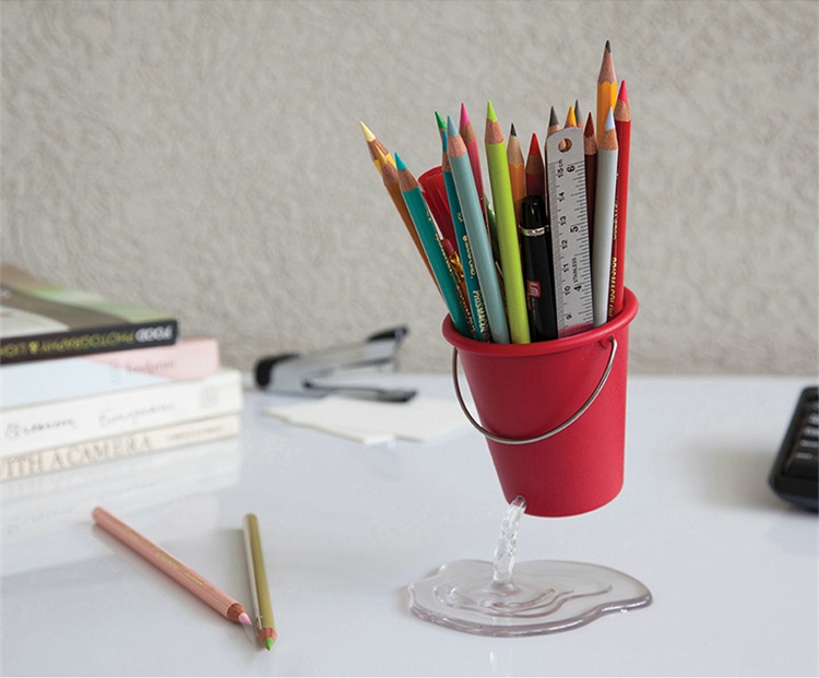 Peleg Design 创意悬浮笔筒/Desk Bucket Stationary Holder
